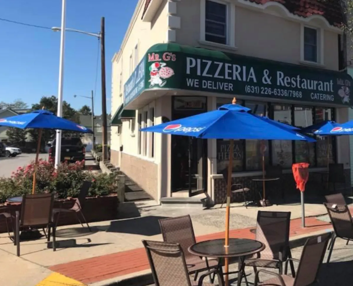 Storefront of Mr G's Pizzeria at 133 N Wellwood Ave, Lindenhurst (photo 2)